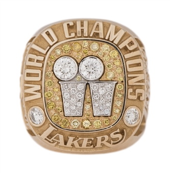 2001 Kobe Bryant Los Angeles Lakers NBA Championship Family Members Ring - Gifted By Kobe To His Father-in-Law Stephen Laine ("Papa Steve") - (Henry Kay/Masters Of Design LOA)